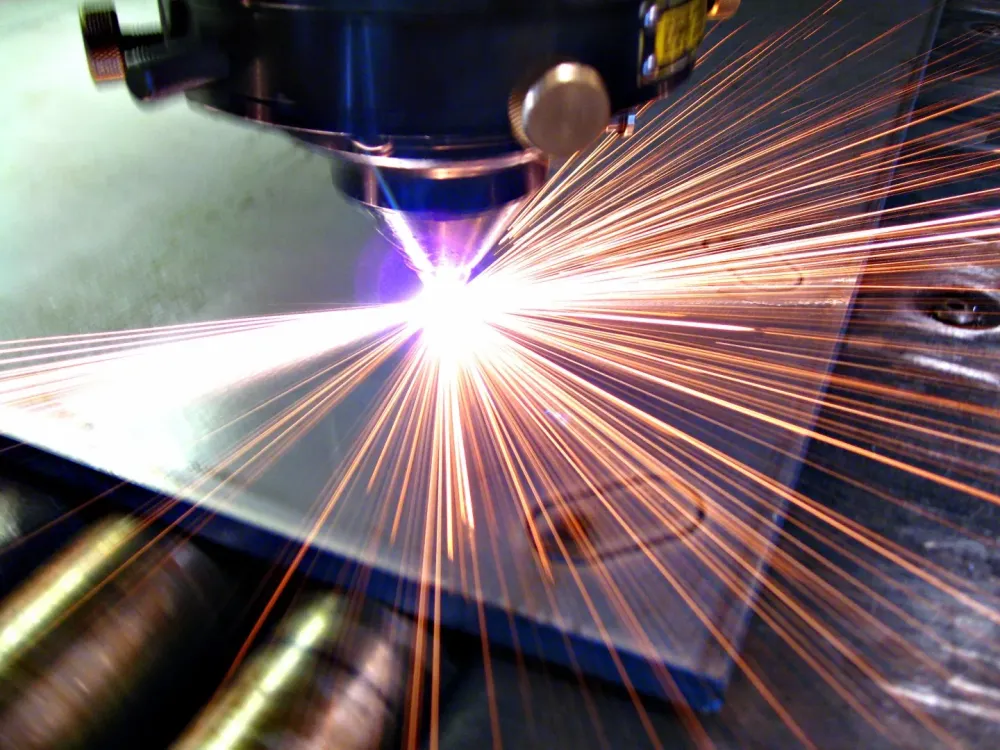 Spécialiste découpe laser près de Vénissieux